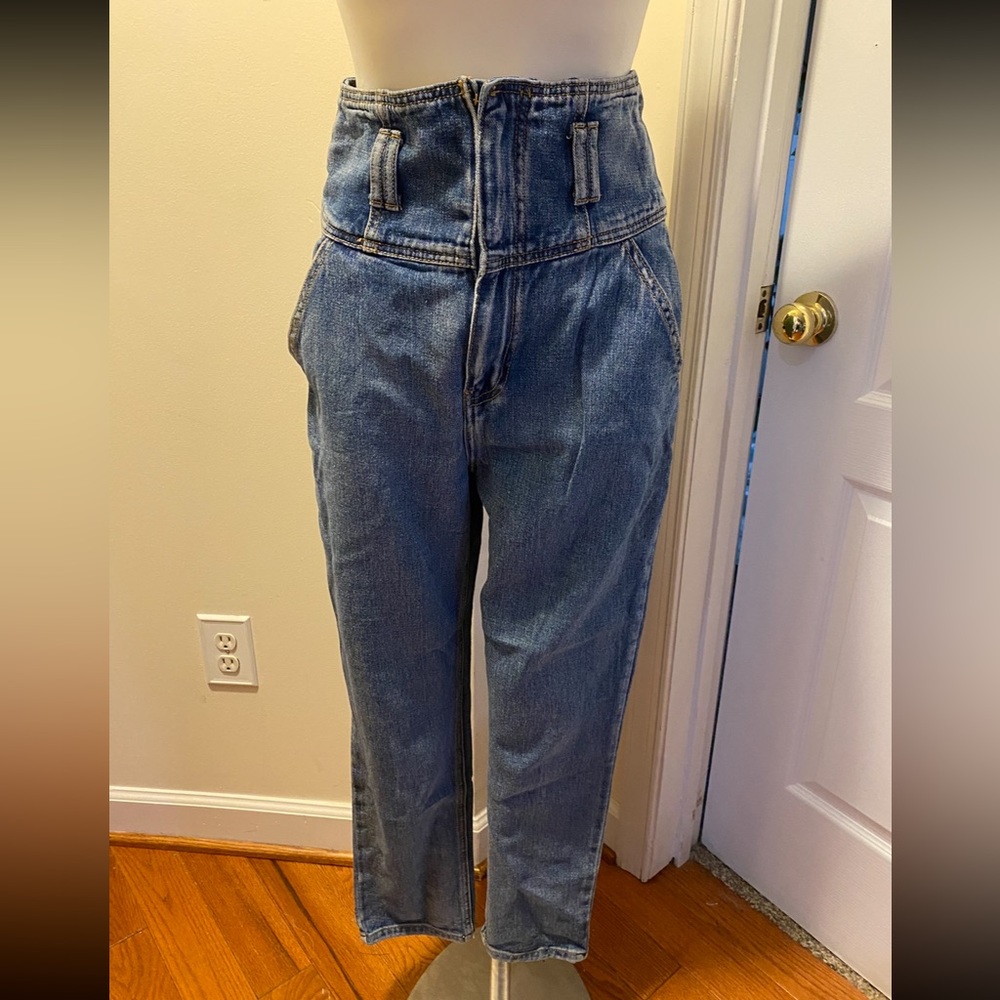 Forever 21 high wasted jeans.